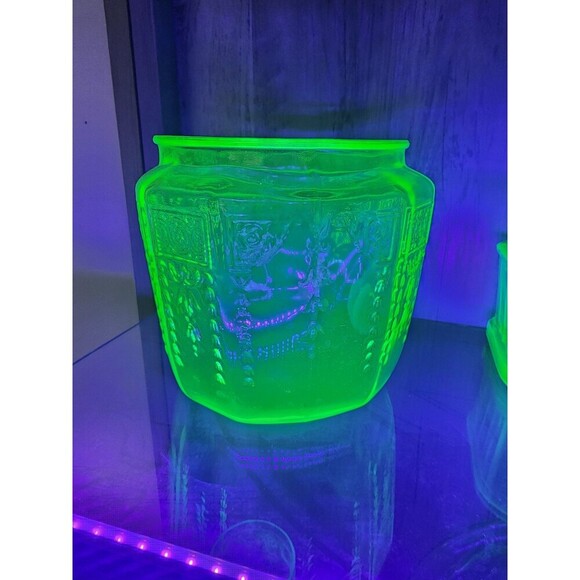 Anchor Hocking Other - VTG 1930s Green Princess Biscuit Cookie Jar No Lid Uranium Glass